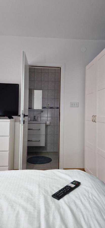 Sobe Majetic Hotell Bizovac Eksteriør bilde