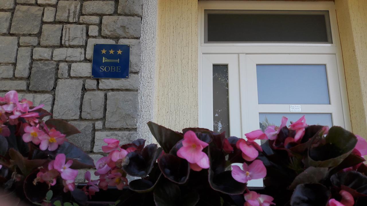 Sobe Majetic Hotell Bizovac Eksteriør bilde