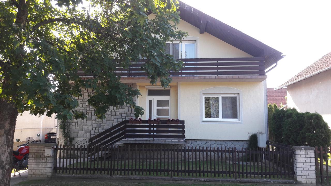 Sobe Majetic Hotell Bizovac Eksteriør bilde